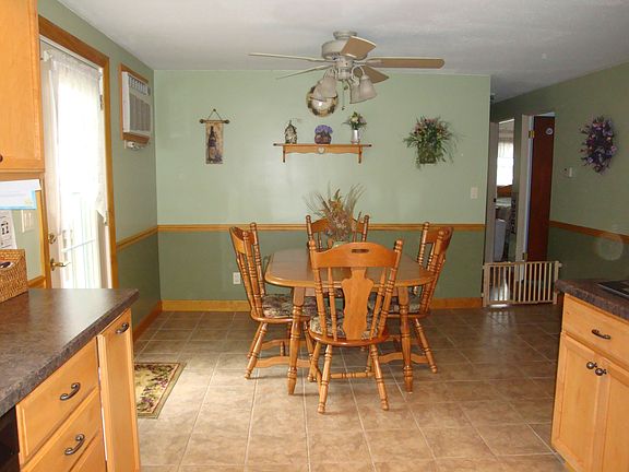 Dining area from kitchen.