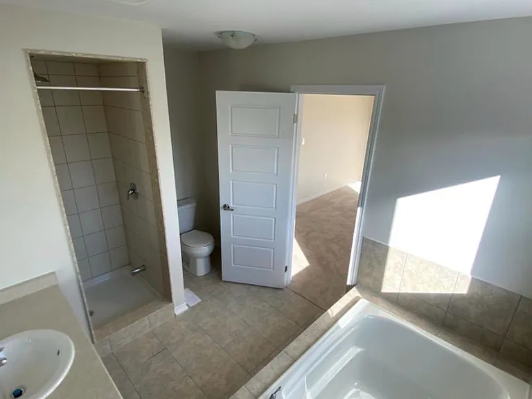 59 Alexandra Dr — Photo 19