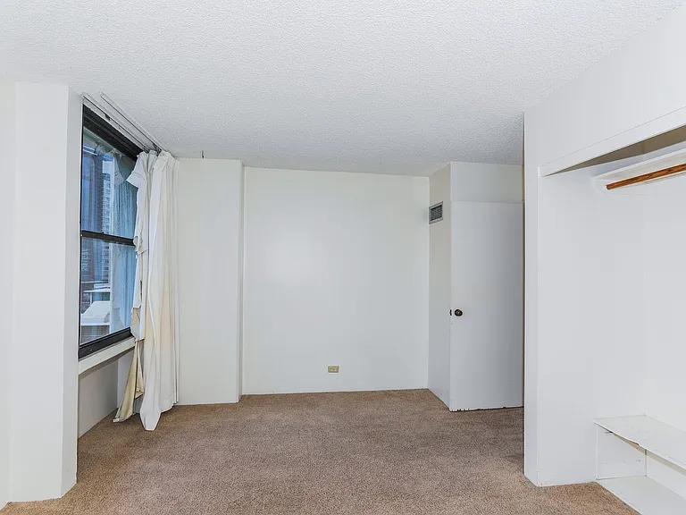 2215 Aloha Dr — Photo 25