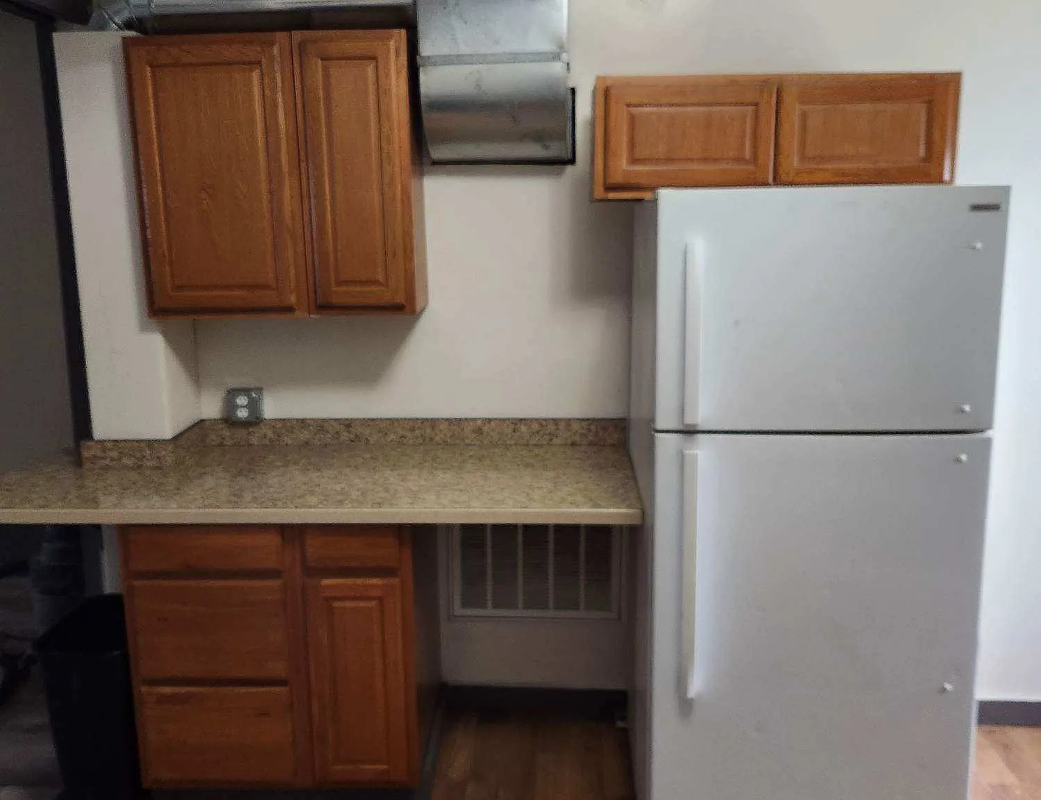4 bed, 1306 sqft, $1,400 — Photo 3