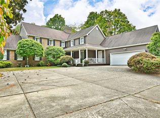 8843 N Lima Rd, Poland, OH 44514