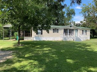 176 Bowles St SW, Baconton, GA 31716