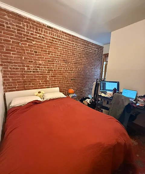 374 8th St #3B — Photo 7