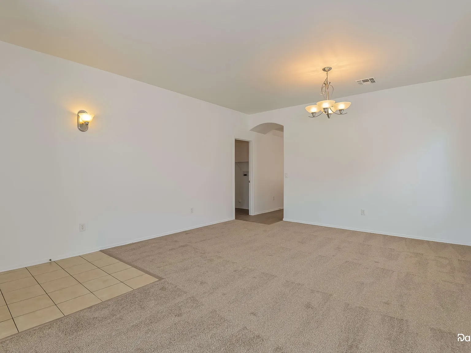 4 bed, 2.0 bath, 1872 sqft, $1,955 — Photo 4