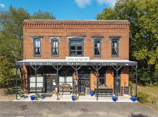 411 E Front Ave, Chester, AR 72934