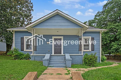 226 Highland St Photo 1