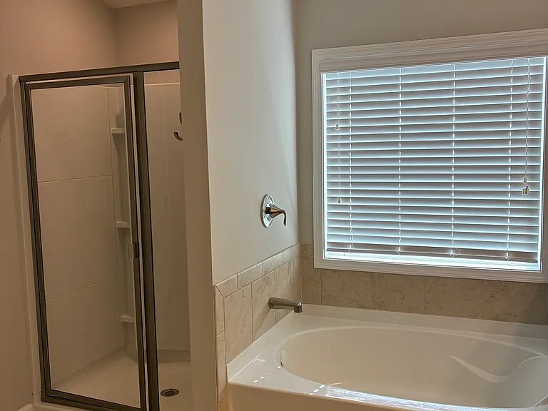 1335 Hampton Oaks Dr — Photo 13