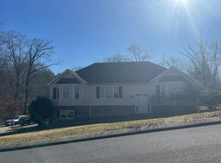 3041 Saratoga Dr, Dalton, GA 30721