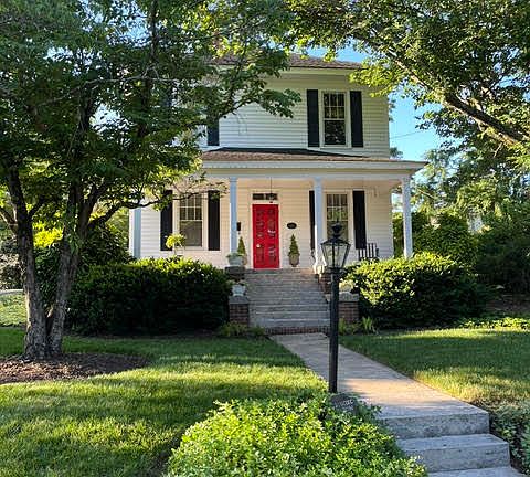 2nd image of 211 Barnette Ave
