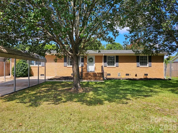 517 McDowell Dr, Chester, SC 29706