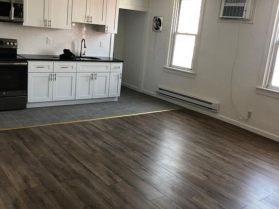 4th image of 5543 Torresdale Ave Floor 2