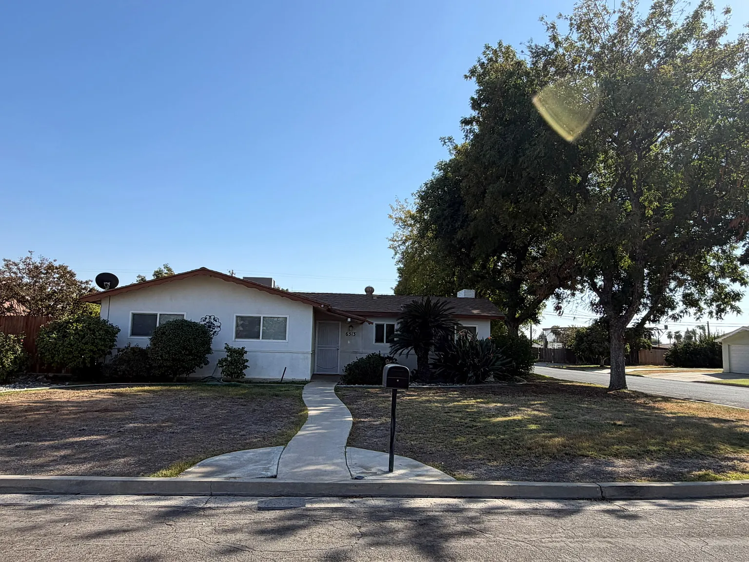 3 bed, 1610 sqft, $2,600 — Photo 1