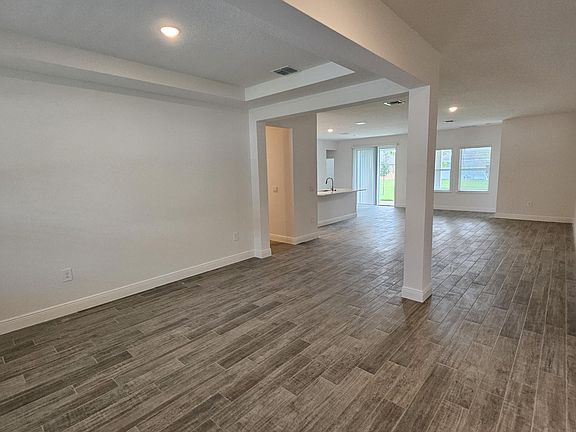 5th image of 3043 SW Segovia St