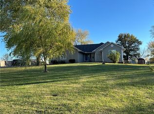17801 E 227th St, Harrisonville, MO 64701