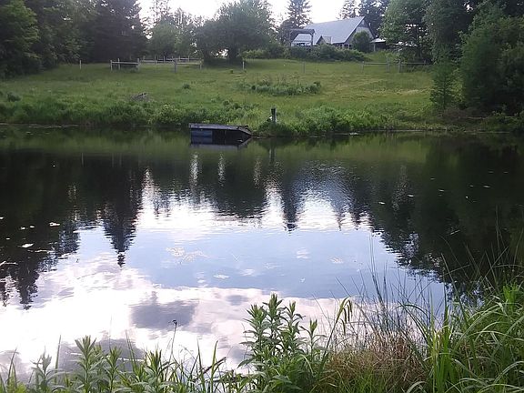 3rd image of 399 Dunbar Road