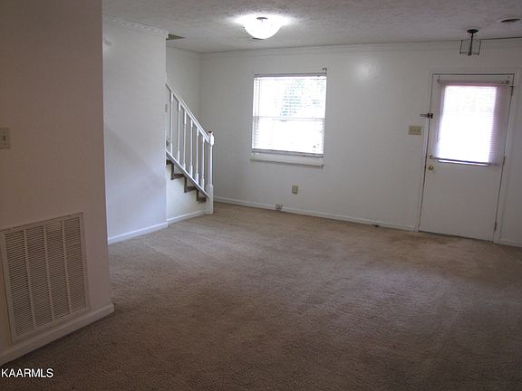 4th image of 1735 Woodpointe Dr