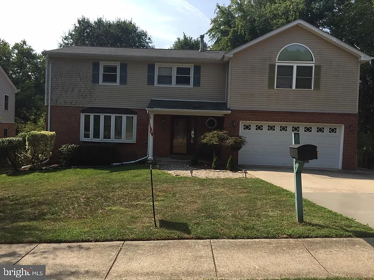 7012 Galgate Dr — Photo 47