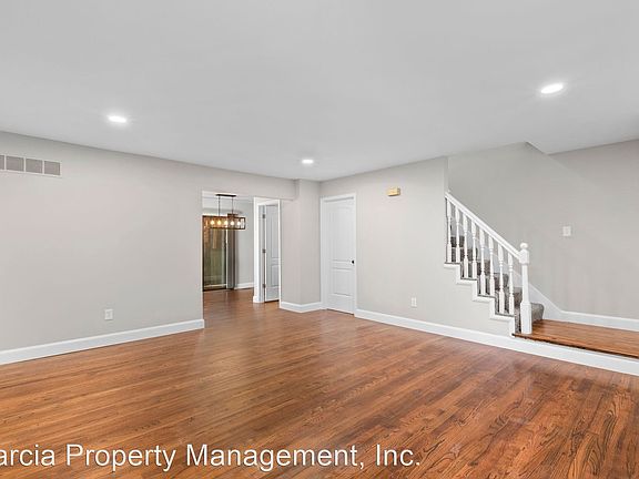 5th image of 6464 Oakland Ave #2