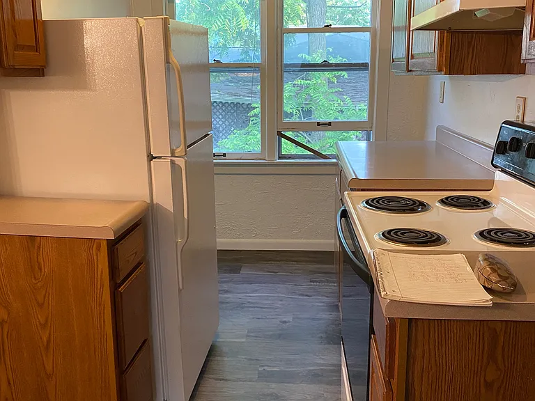 1317 N Kinser Pike #B — Photo 4