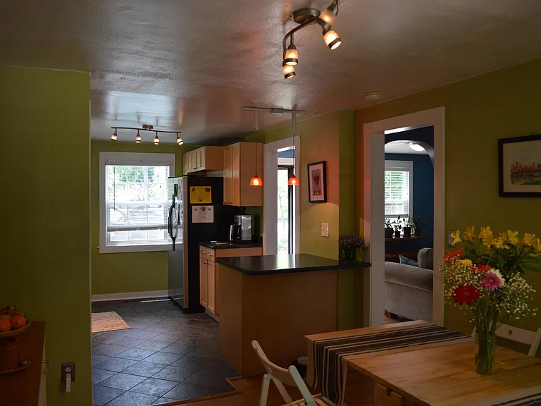 812 Whedbee St — Photo 4