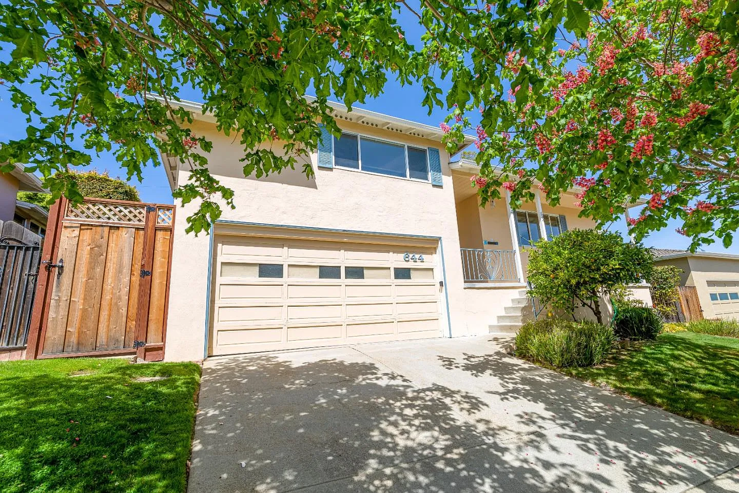 644 Cuesta Ave photo 1