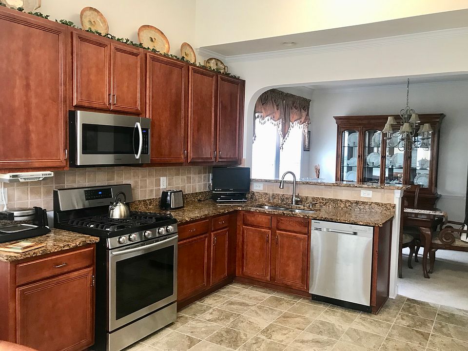 2nd image of 440 River Arch Dr
