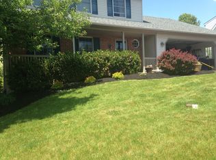 60 Sunrise Ln, Reinholds, PA 17569