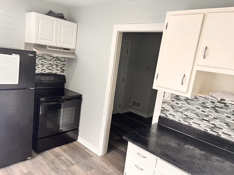 15 Carolina St #A — Photo 4