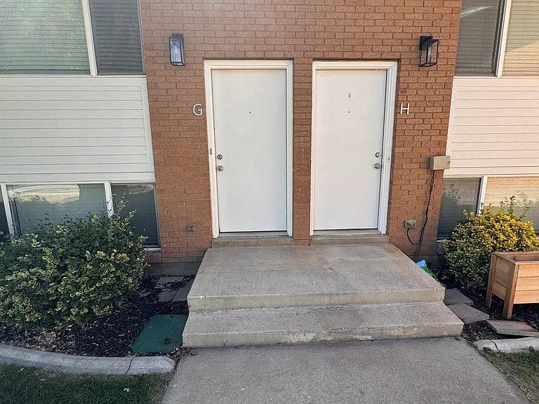 651 N 100 W #G — Photo 2