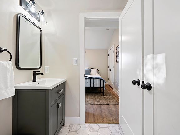 4th image of 4442 Quitman St #1/2