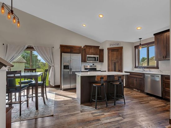 506 2nd Ave SW, Rice, MN 56367