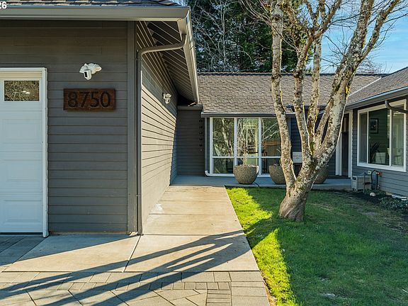 3rd image of 8750 SW Bridletrail Ave