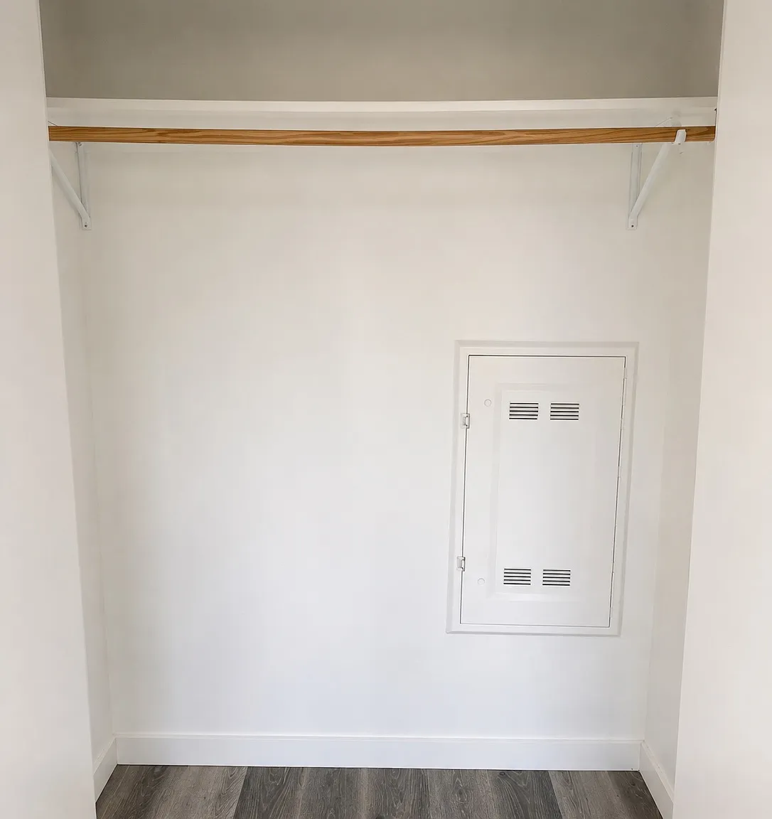 2 bed, $1,964 — Photo 4