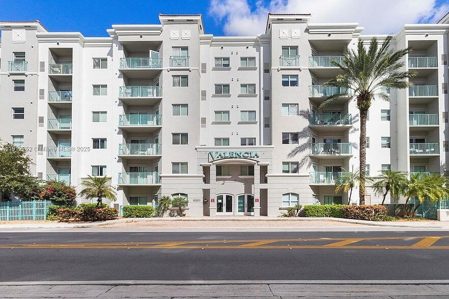1st image of 6001 SW 70th St APT 307