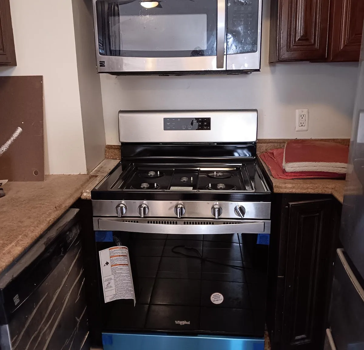 11 Essex Ave — Photo 3
