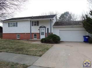 510 Wheatland Dr, Junction City, KS 66441