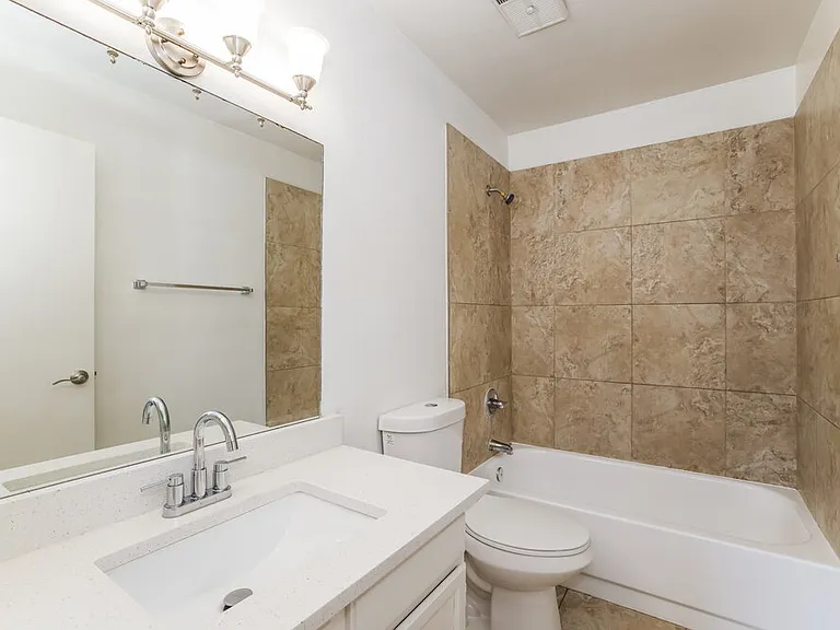 1417 E Irwin Ave — Photo 15