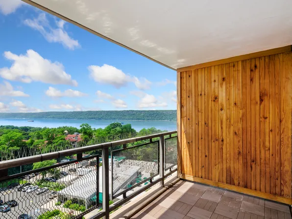 5700 Arlington Avenue image 8 of 37