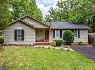 216 Fairfax Ln, Locust Grove, VA 22508