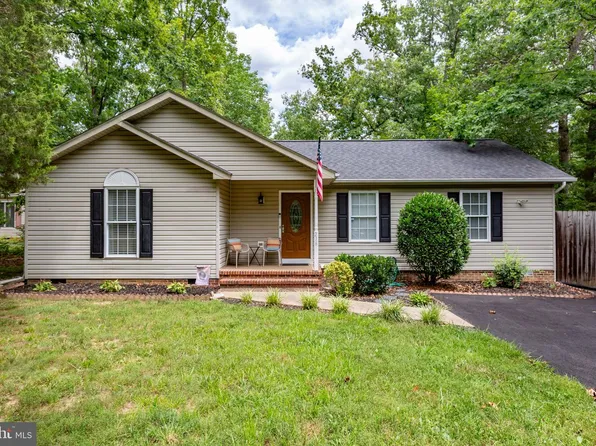 216 Fairfax Ln, Locust Grove, VA 22508