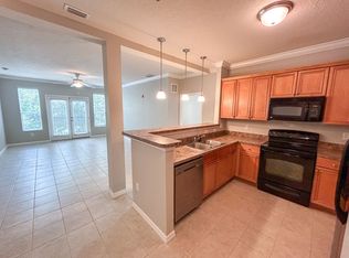 1185 SW 9th Rd APT 214, Gainesville, FL 32601