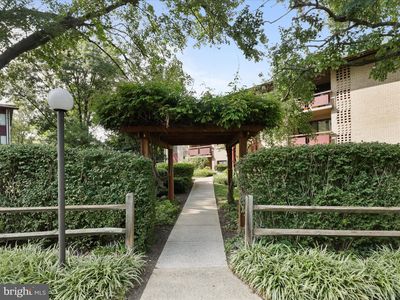 2850 Dover Ln APT 201, Falls Church, VA, 22042