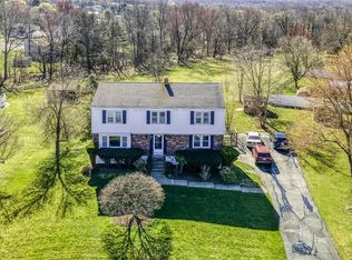4 Bristol Ct, Washingtonville, NY 10992
