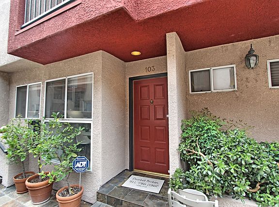 4th image of 1957 N Bronson Ave APT 103
