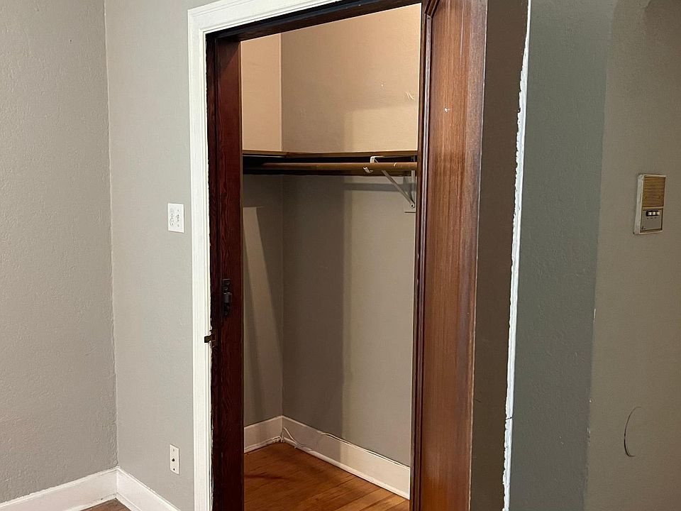1st image of 226 Saint Helens Ave APT 203