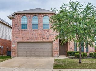1453 Amazon Dr, Justin, TX 76247
