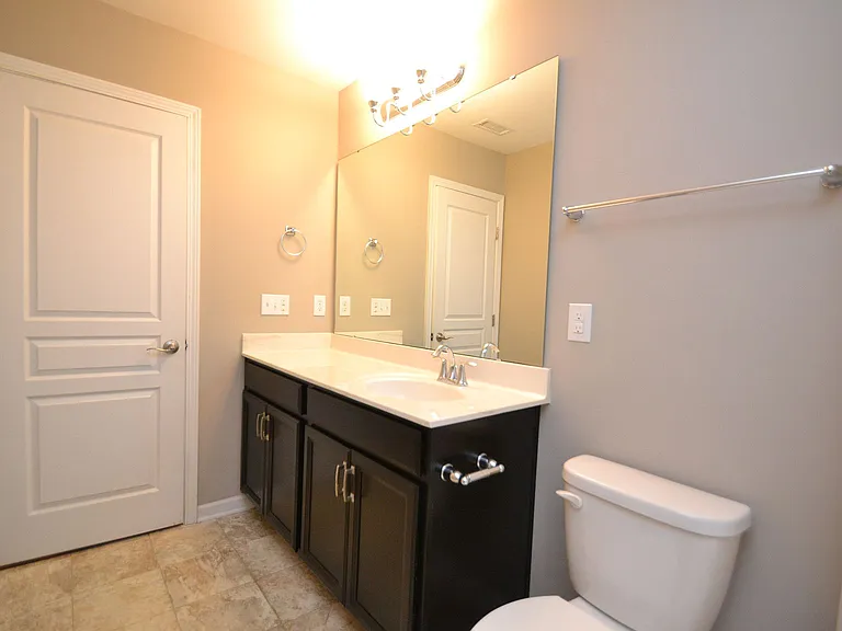 2nd bathroom