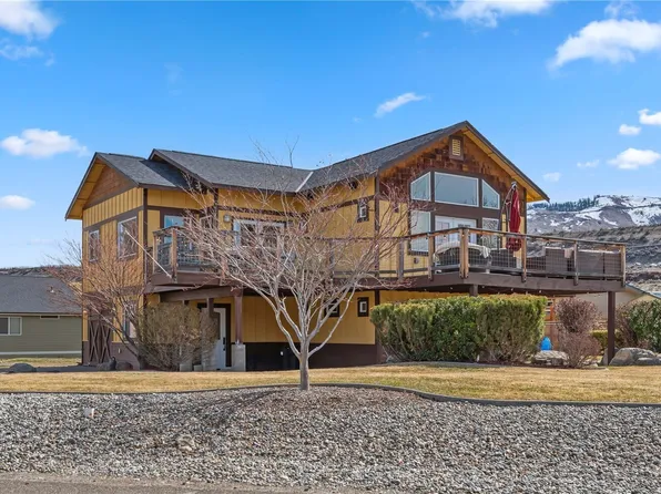 180 Lakeview Avenue, Orondo, WA 98843