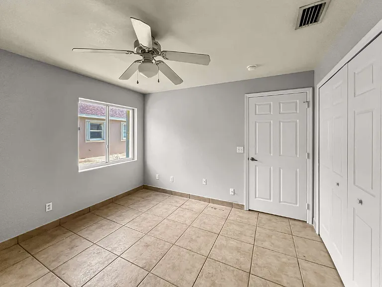 1321 SE 8th Ave #2 — Photo 16