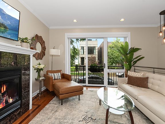 2nd image of 2027 W Race Ave #1W
